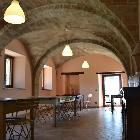 Forestale Luti Landhuis Treia