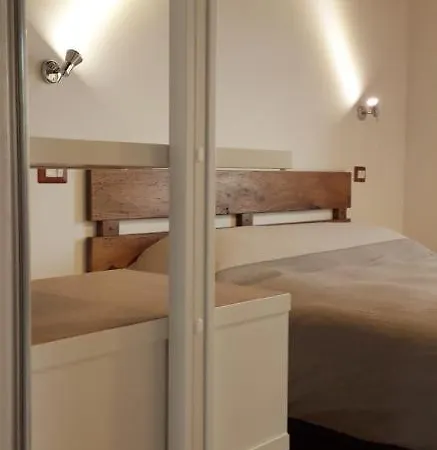 Landhuis Forestale Luti Treia